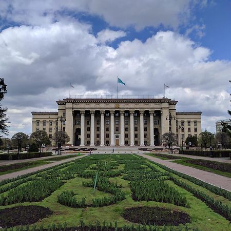 Nadezhda Apartments On Kazybek Bi St. Almaty Exterior foto