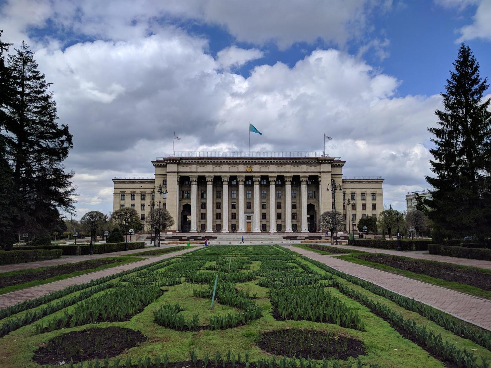 Nadezhda Apartments On Kazybek Bi St. Almaty Exterior foto